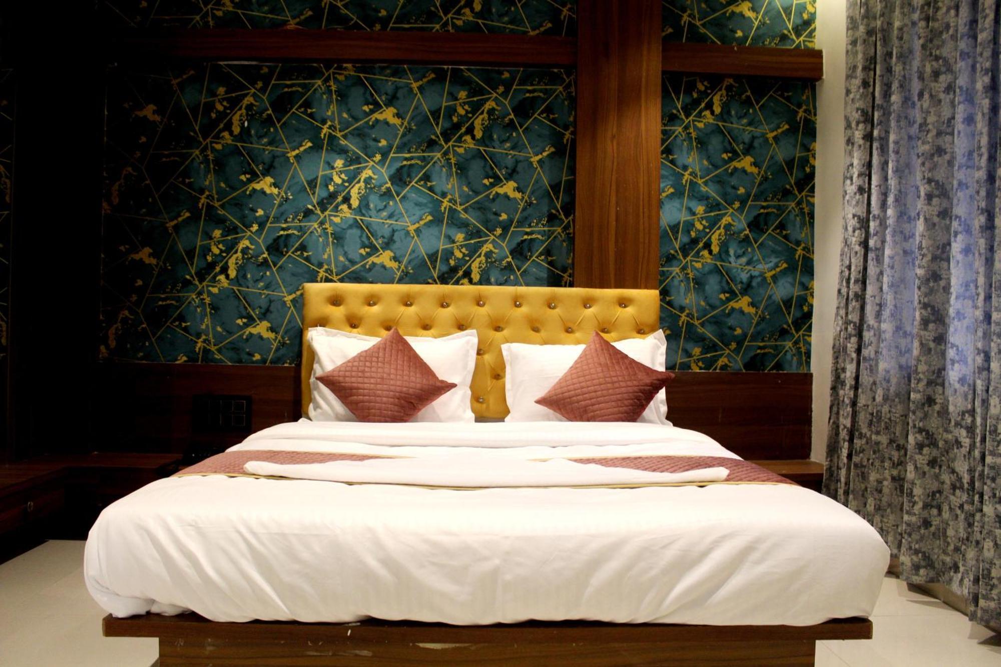 Hotel India Gate Narhe, Pune Esterno foto
