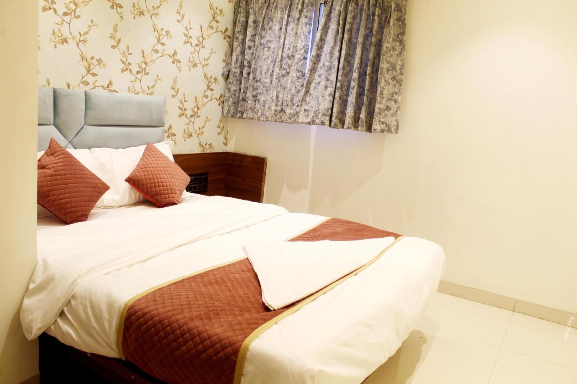 Hotel India Gate Narhe, Pune Esterno foto