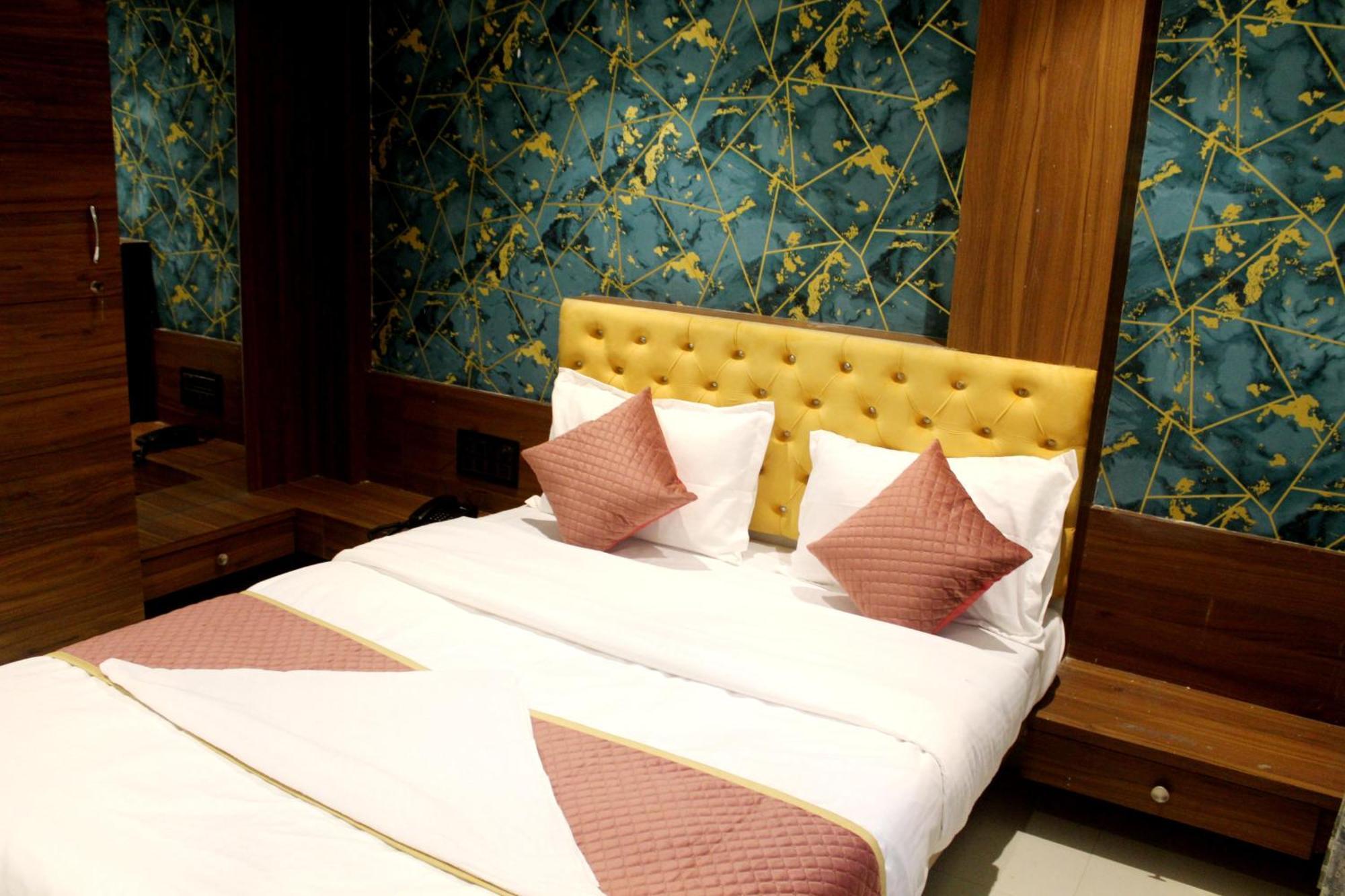 Hotel India Gate Narhe, Pune Esterno foto