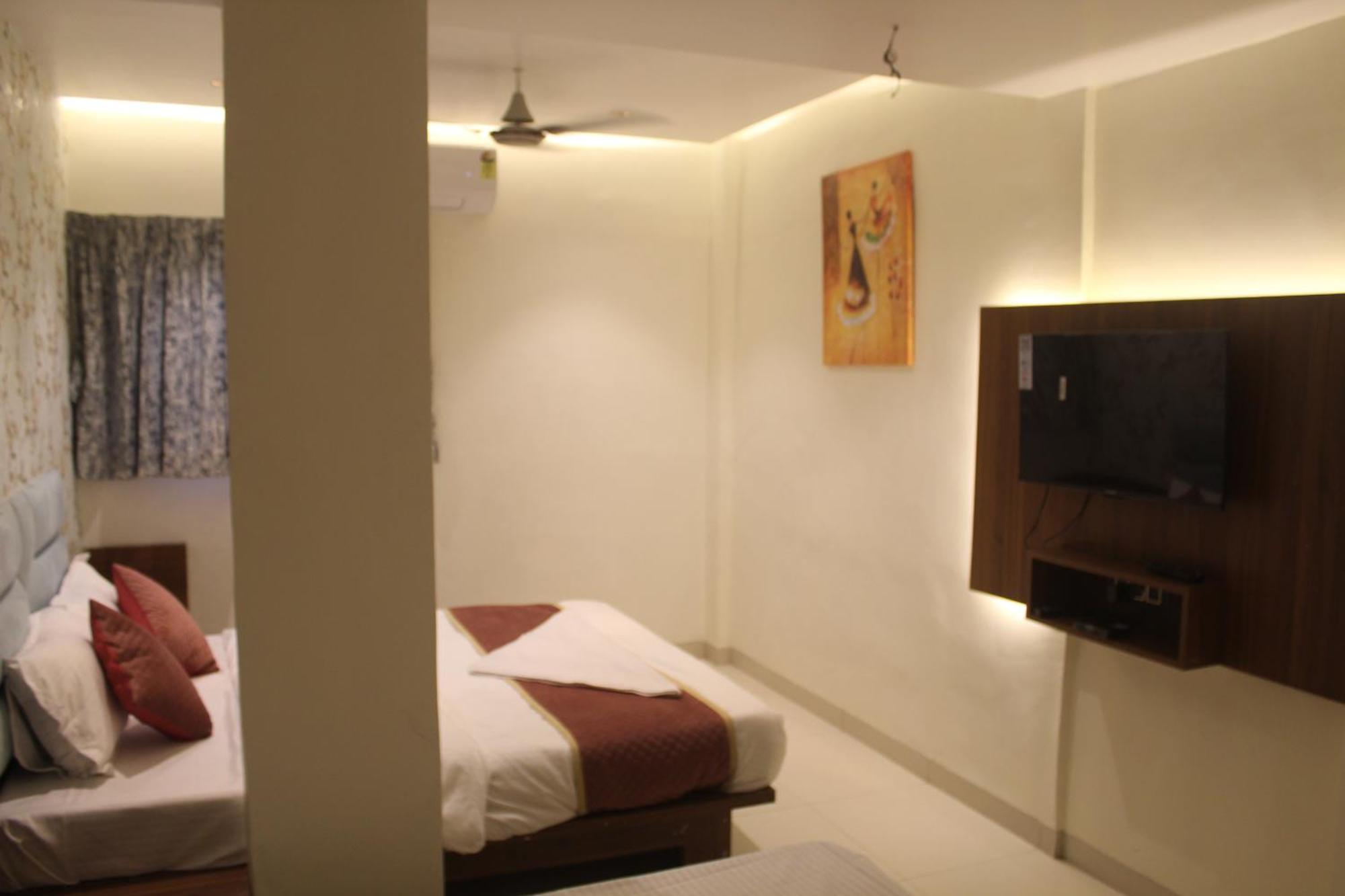 Hotel India Gate Narhe, Pune Esterno foto