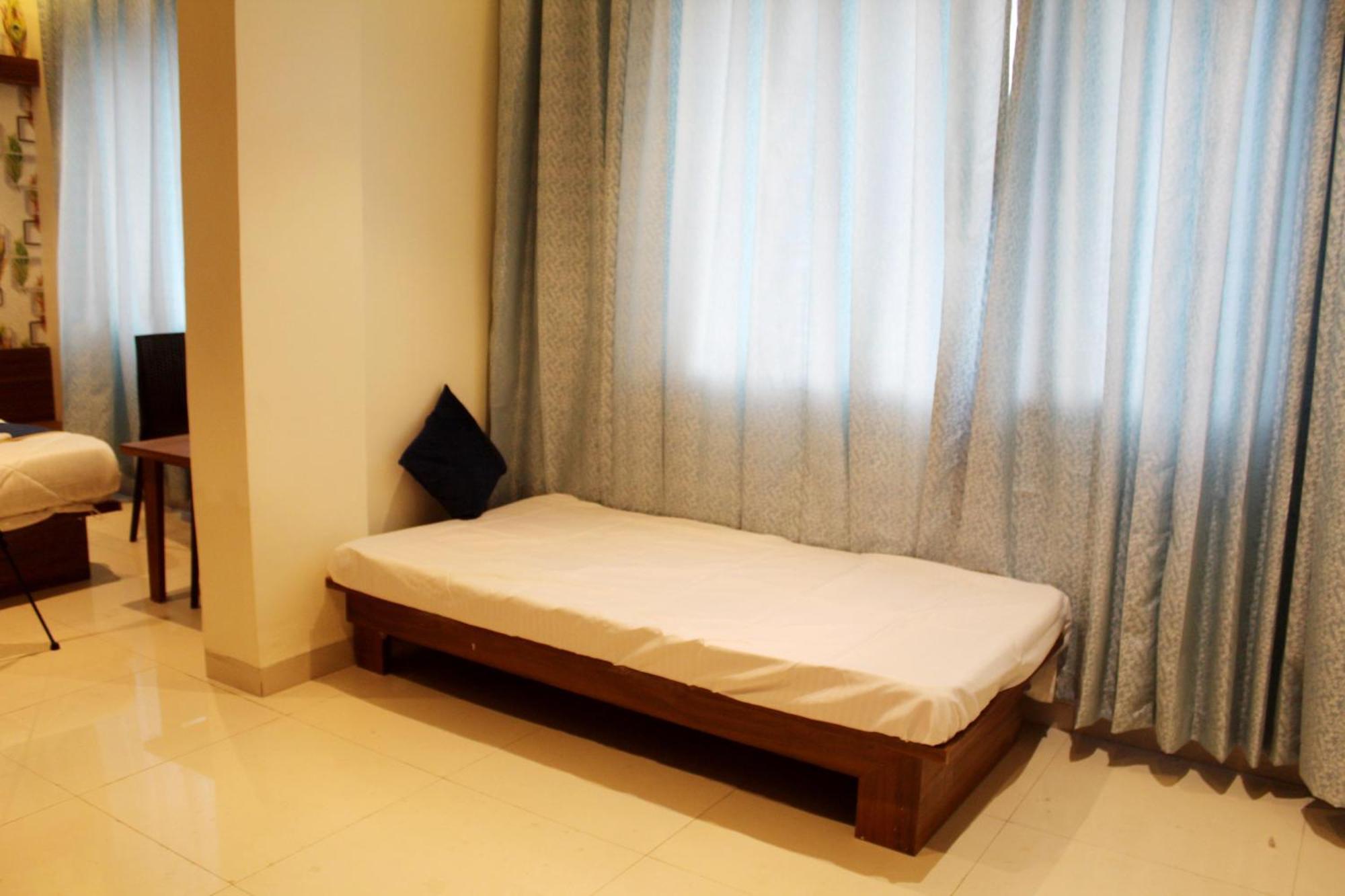 Hotel India Gate Narhe, Pune Esterno foto
